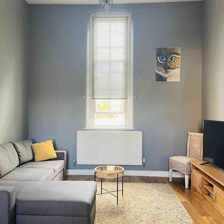2 Bed Self Contained Apartment ريكسهام المظهر الخارجي الصورة