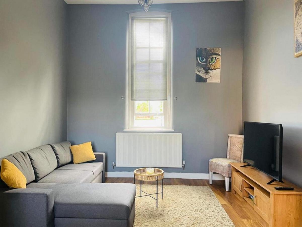 2 Bed Self Contained Apartment ريكسهام المظهر الخارجي الصورة