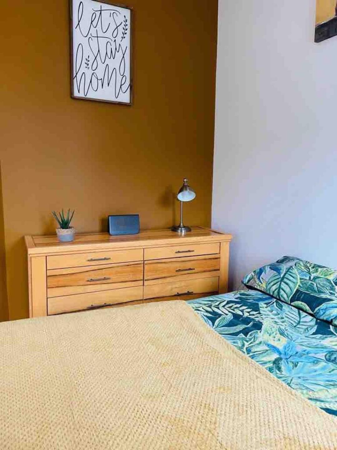2 Bed Self Contained Apartment ريكسهام المظهر الخارجي الصورة