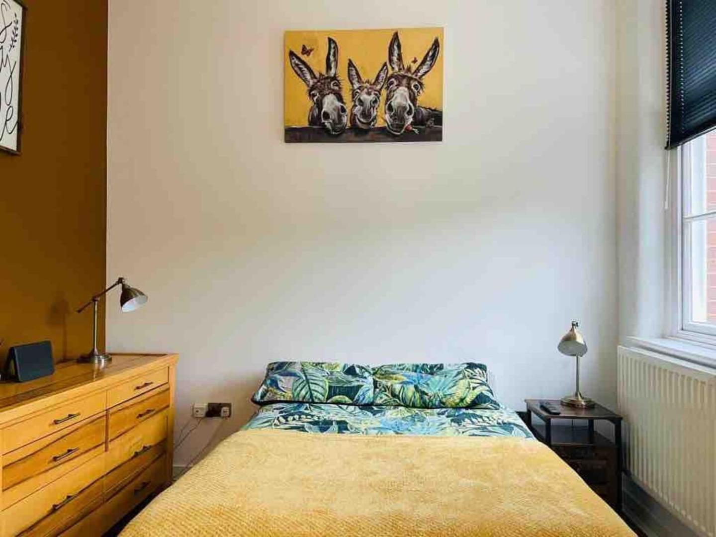 2 Bed Self Contained Apartment ريكسهام المظهر الخارجي الصورة